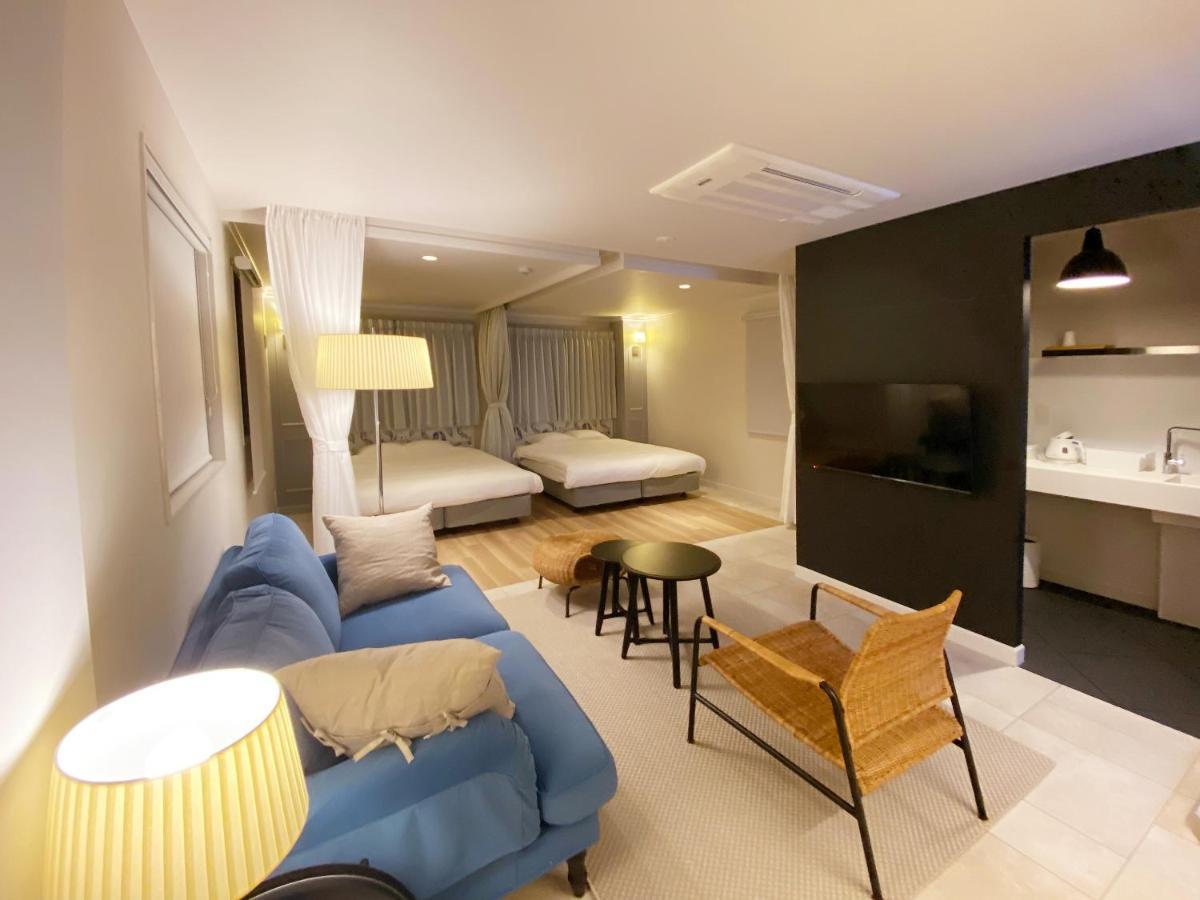 Precious Days Inn Fukuoka  Extérieur photo
